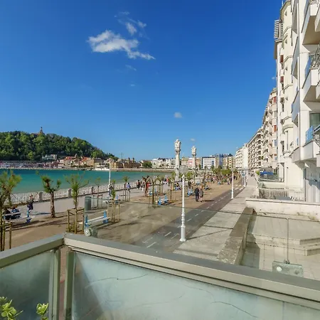 Monthly La Concha Breeze By Sweet * 산세바스티안