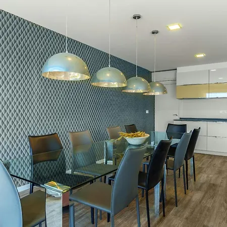 Monthly La Concha Breeze By Sweet