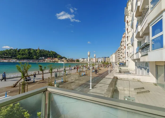 Monthly La Concha Breeze By Sweet * San Sebastián